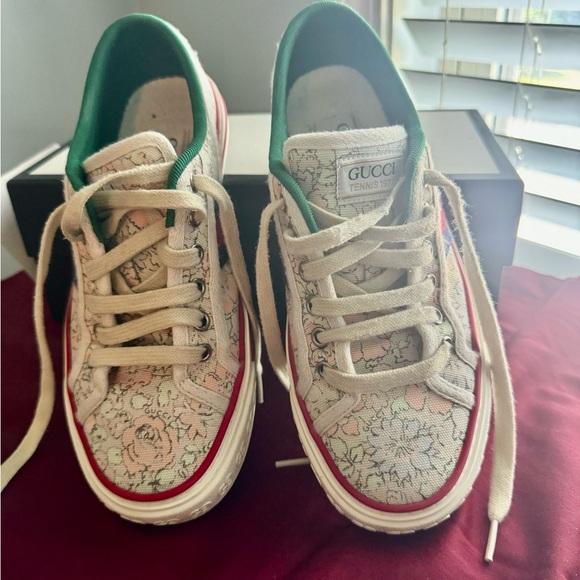 GUCCI CLASSIC 😊😊😊Size 7 - Picture 3 of 12